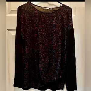 Reitmans Black and Red Patterned Blouse
